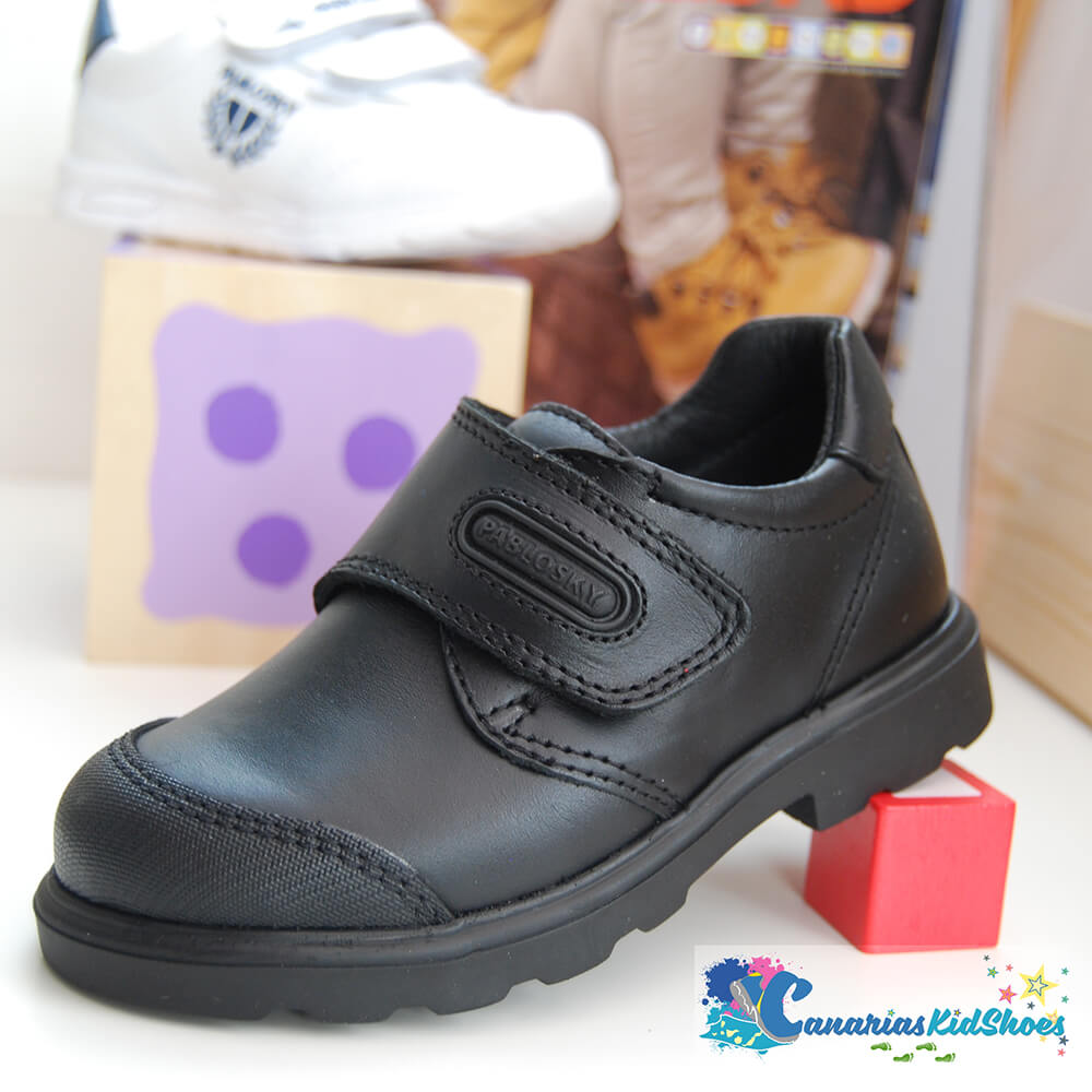 Juguetón Divertidísimo Fondos Zapato Colegial color Negro Niños PABLOSKY - CanariasKidShoes