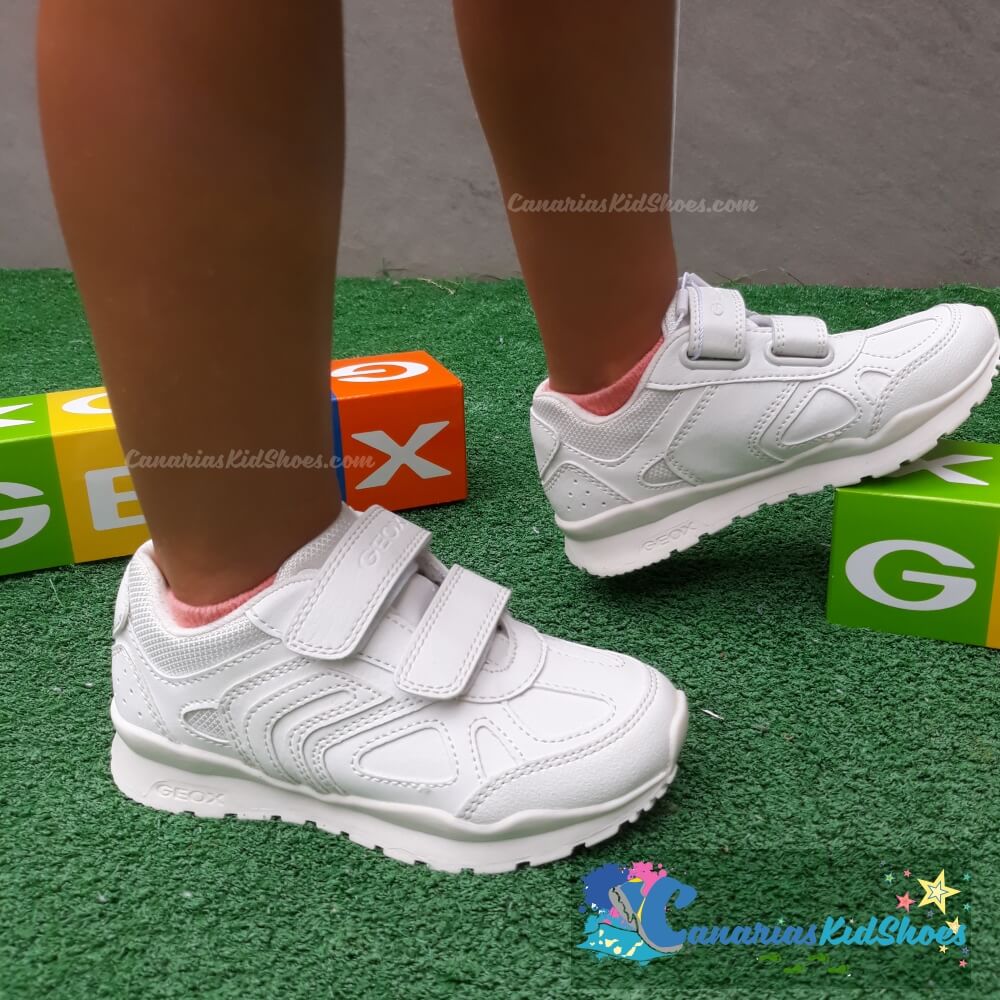 Tenis Blanco GEOX ideal para el CanariasKidShoes